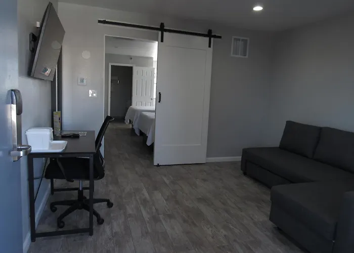 Hotéis que aceitam cães de Anaheim